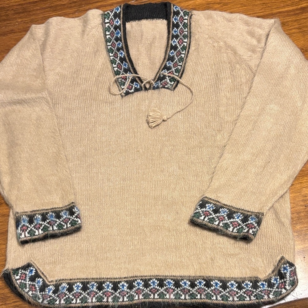 Vintage Indigenous Designs Sweater Women Medium‎ Beige Baby Alpaca Free Spirit